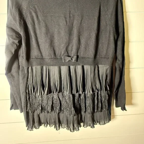 Leo & Ugo Black Back Ruffle Detail Button/Snap Front Cardigan Front Pockets Sz 4